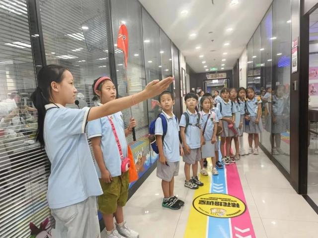 浐灞第三小学市级“名校+”共同体到御品轩幸福烘焙魔法城堡开展实践课程(图3)