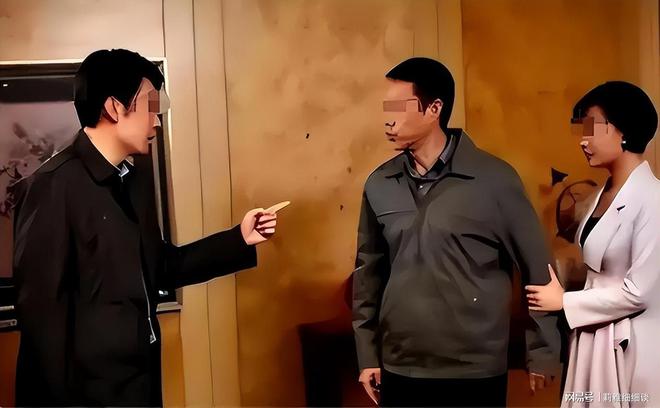 故事：女老师中1000万后神秘失踪7年后母亲在后院将其挖出(图3)