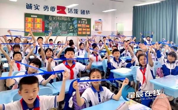 天心名师③丨赵冰莹：用爱点亮每个孩子(图3)