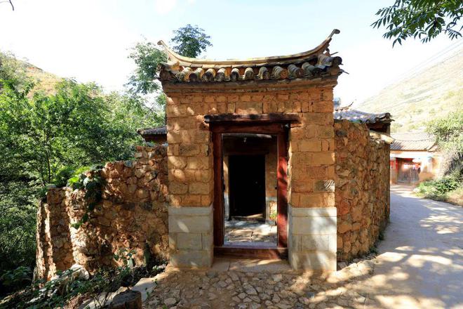 “石头村”是个什么村？(图9)